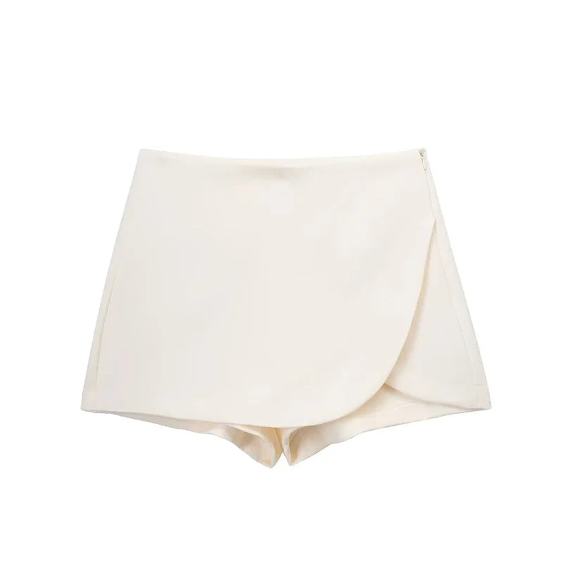 Jupe-short noire asymétrique – taille haute