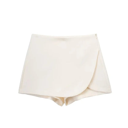 Jupe-short noire asymétrique – taille haute