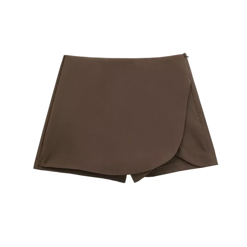 Jupe-short noire asymétrique – taille haute