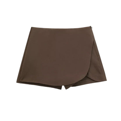 Jupe-short noire asymétrique – taille haute