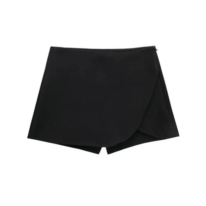 Jupe-short noire asymétrique – taille haute