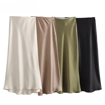 Jupe longue satinée noire – taille haute élégante
